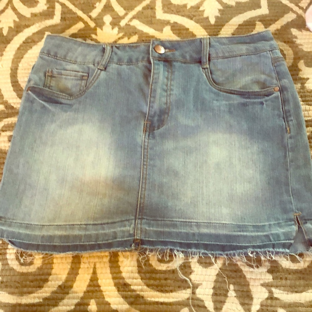 Cute cut-off vintage inspired denim skirt